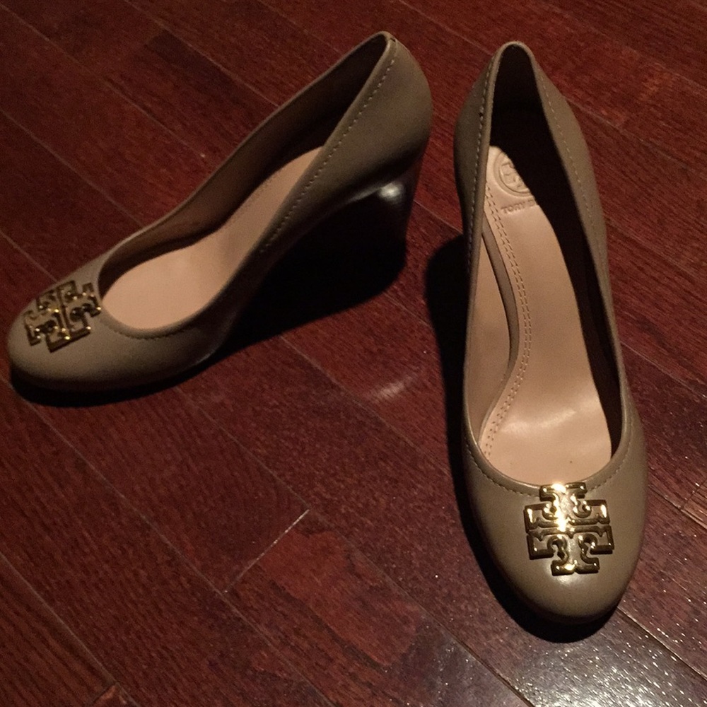 Tory Burch - Picture 3 of 4